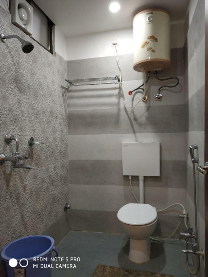 Hotel Aadesh Palace Varanasi Dış mekan fotoğraf