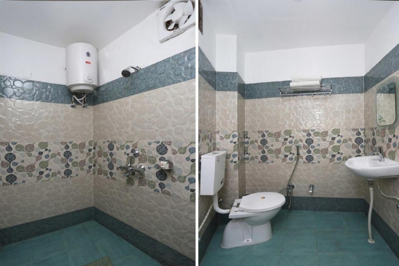 Hotel Aadesh Palace Varanasi Dış mekan fotoğraf