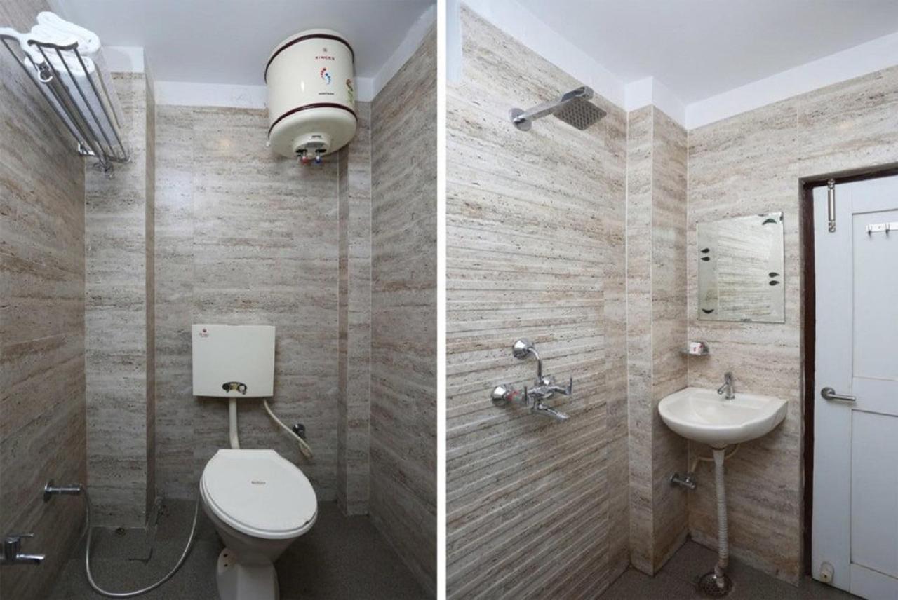 Hotel Aadesh Palace Varanasi Dış mekan fotoğraf